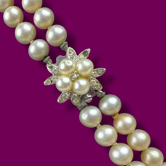 Vintage 1950s Double Strand Faux Pearl Necklace Rhinestone Flower Clasp 20 & 24” - Picture 3 of 7
